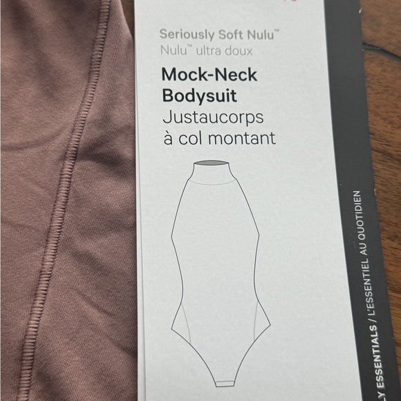 Mock neck bodysuit - Picture 2 of 3